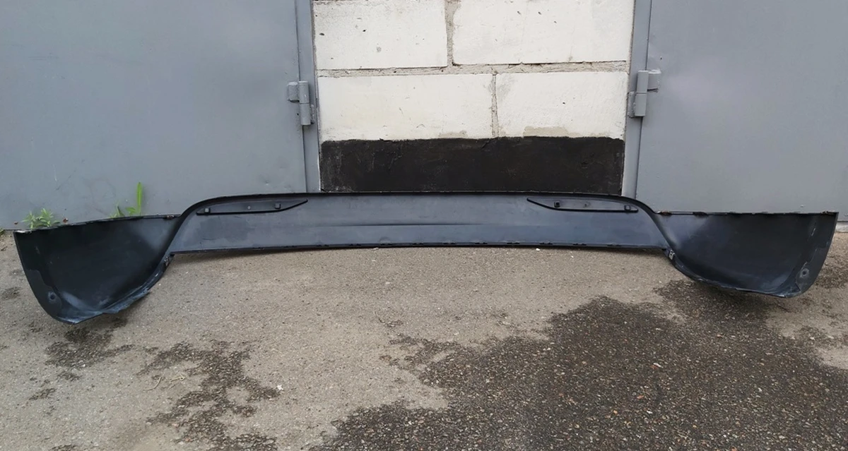 2 Накладка нижняя (структурная) бампера заднего с повреждением Tesla model X 1058354-00-F