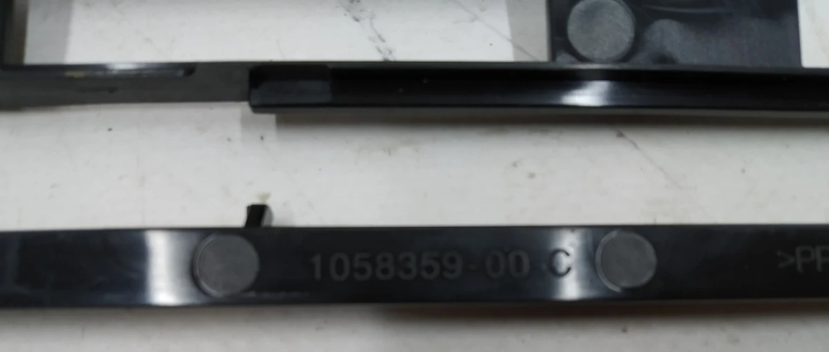 14 ASY,ECU ENCLOSURE,MDLX,AIR BRACKET Tesla model X 1058359-00-B