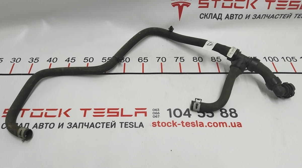 11 Coolant Hose Motor Rear Inlet Tesla model S REST 1058668-00-D