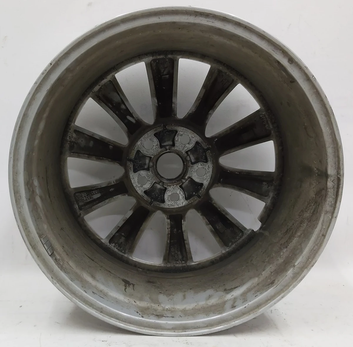 1 Wheel disk 19X8.0 ET40 - SILVER SLIPSTREAM damaged Tesla model S REST 1076891-00-B