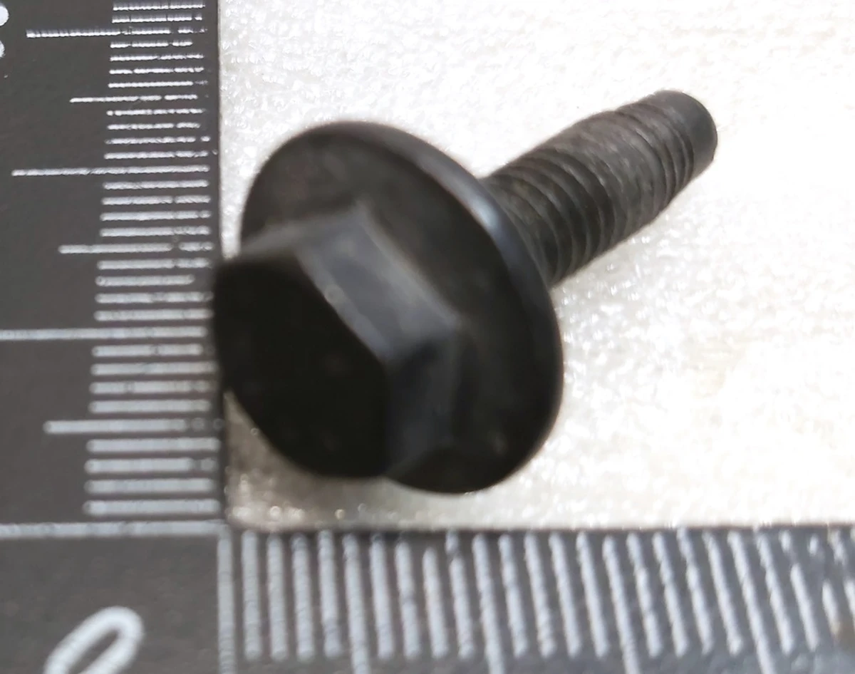 Болт M6x22,STL[8.8],PC BLACK Tesla model 3, model Y 1060685-M3Y 1139785-00-A