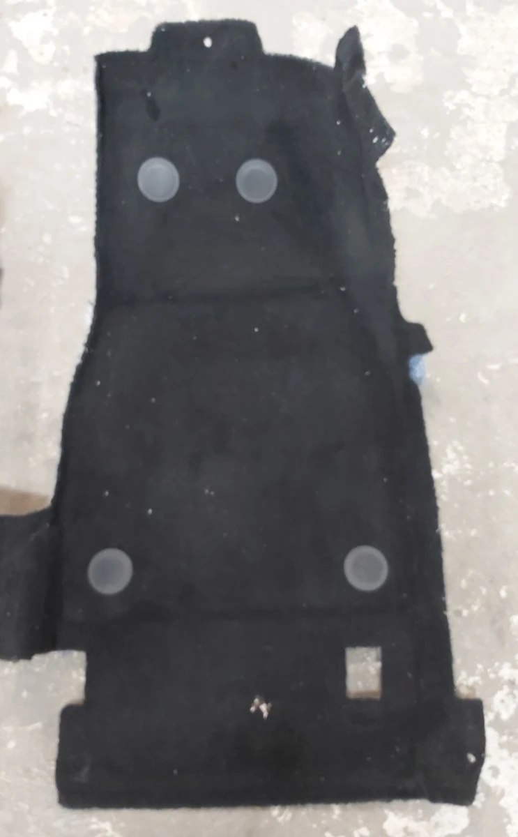 1 Килимове покриття (1-го ряду сидінь) пасажира Tesla model X 1061243-00-G