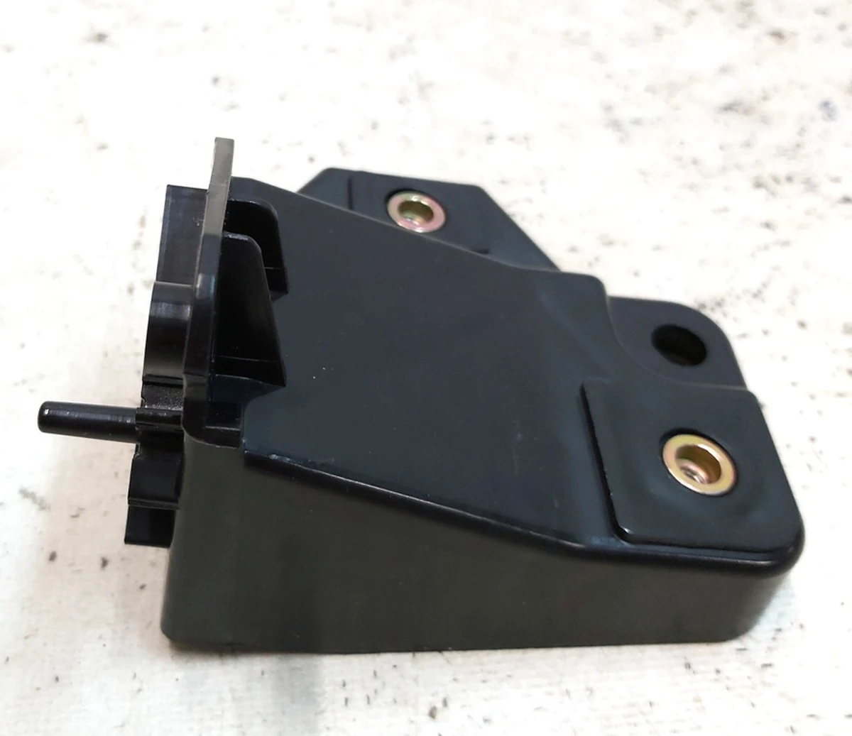 9 FASCIA SUPPORT BRACKET MS2 RH Tesla model S REST 1061332-00-B