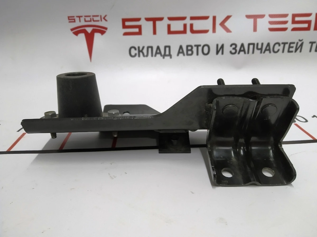 4 Направляющая усилителя бампера переднего левая в сборе Tesla model X 1061424-00-C