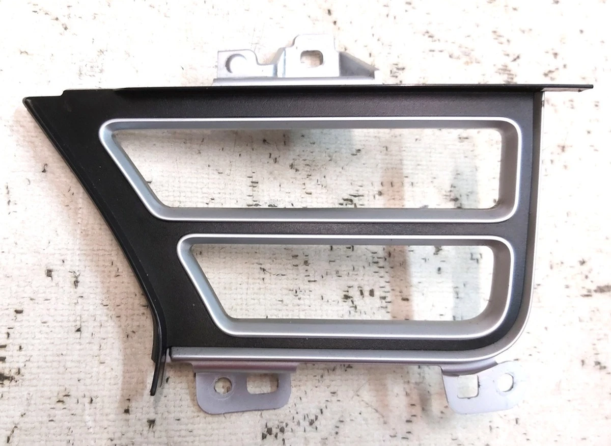 6 Накладка повітроводу центральної панелі хром права водія Tesla model S, model S REST, model X 1061732-00-B