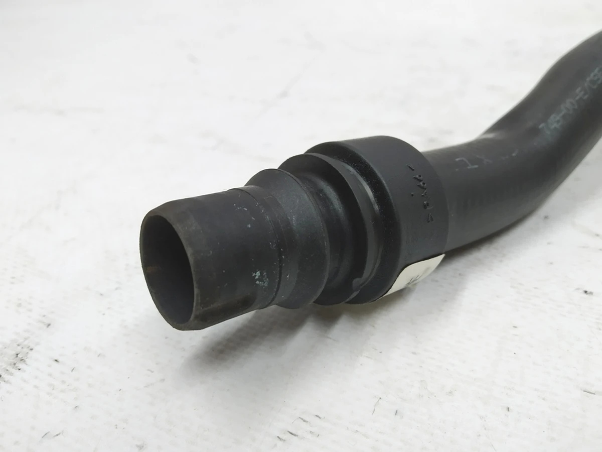 9 Трубопровід охолодження двигуна заднього правий Tesla model X 1061749-00-F