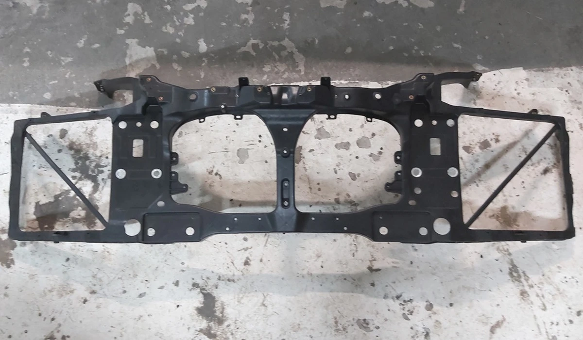 1 Панель радіаторів (телевізор) (пластик) AWD NEW Tesla S REST 1061950-98-E