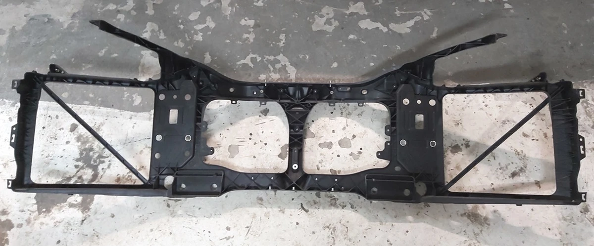 1 Radiator panel (TV) (plastic) AWD NEW Tesla model S REST 1061950-98-E