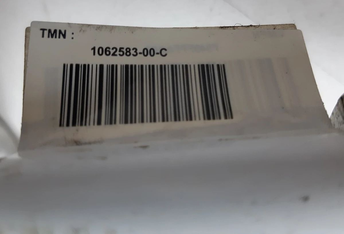 6 Трубопровод системы кондиционирования Т-образный с повреждением AWD Tesla model S REST 1062583-00-С