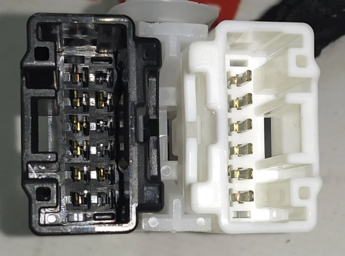 7 Электропроводка амортизаторов двери задней левой Tesla model X 1063405-00-G