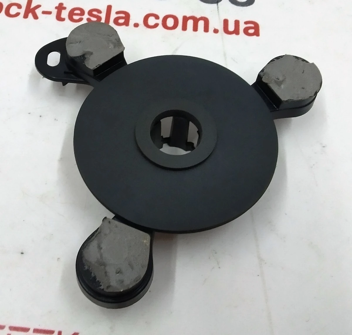 18 Корпус радіального ультразвукового датчика правих задніх дверей Tesla model X 1075448-00-C