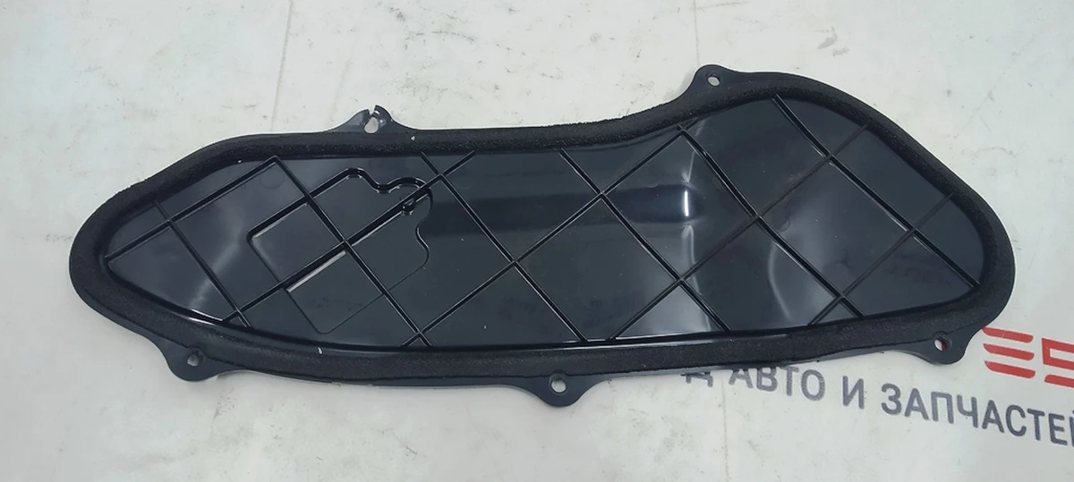 1 Накладка внутренняя двери задней левой (пластик) (с повреждением) Tesla model S REST 1064363-00-A