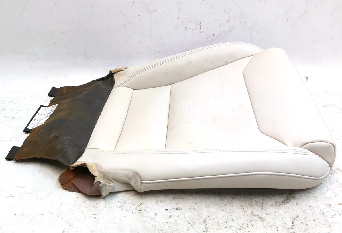 24 Обшивка нижньої частини сидіння водія PUR CRM без наповнювача з пошкодженням Tesla model S REST, model X 2222222-03-A