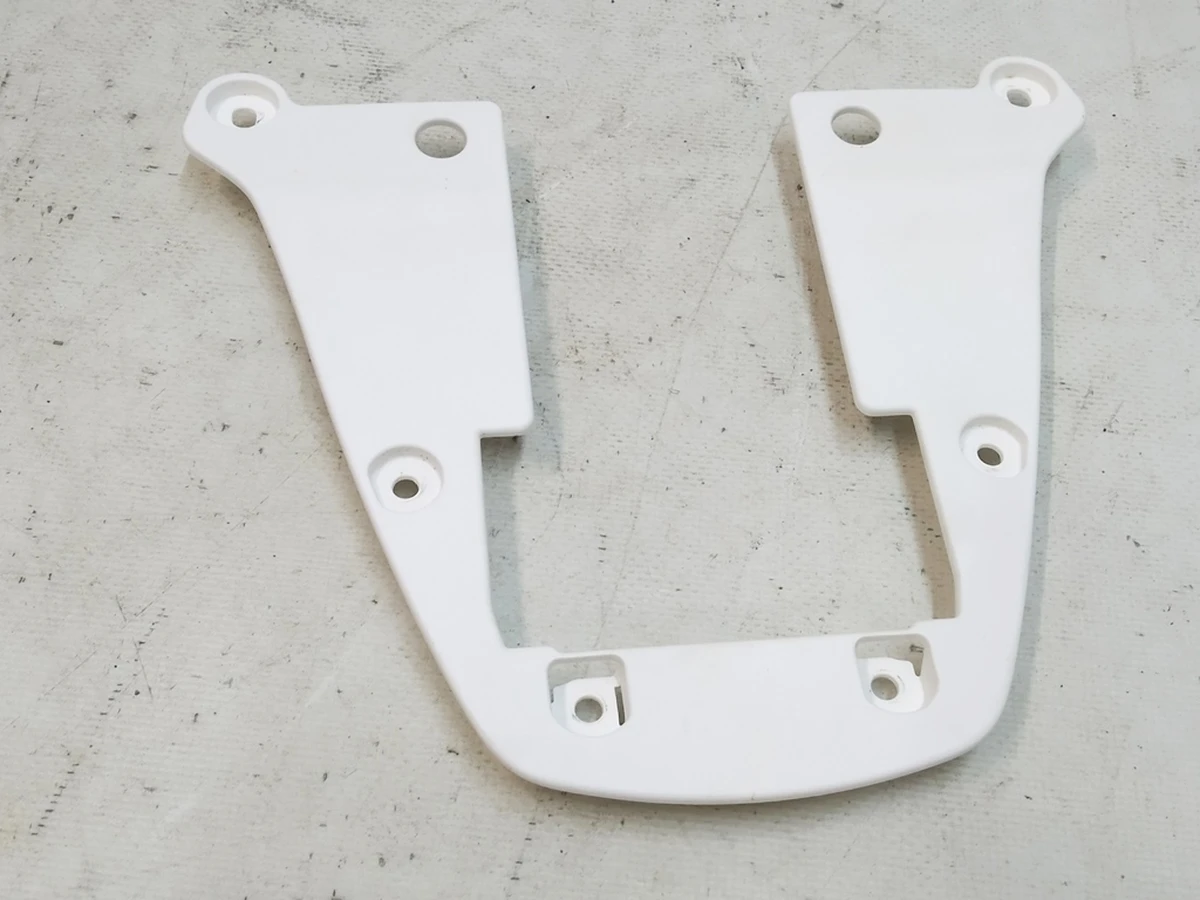 3 Декоративна накладка (пластик) мех. рег. підголівника сидіння 1-го ряду WHITE Tesla Model S REST, Model X 1065501-01-A