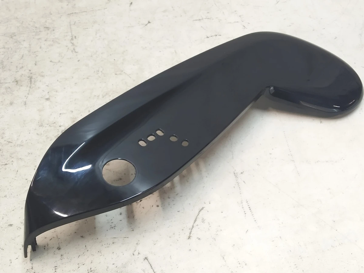 16 1ST row outboard sideshield - for RH seat HI GLOSS used Tesla Model S REST, Model X AG149435