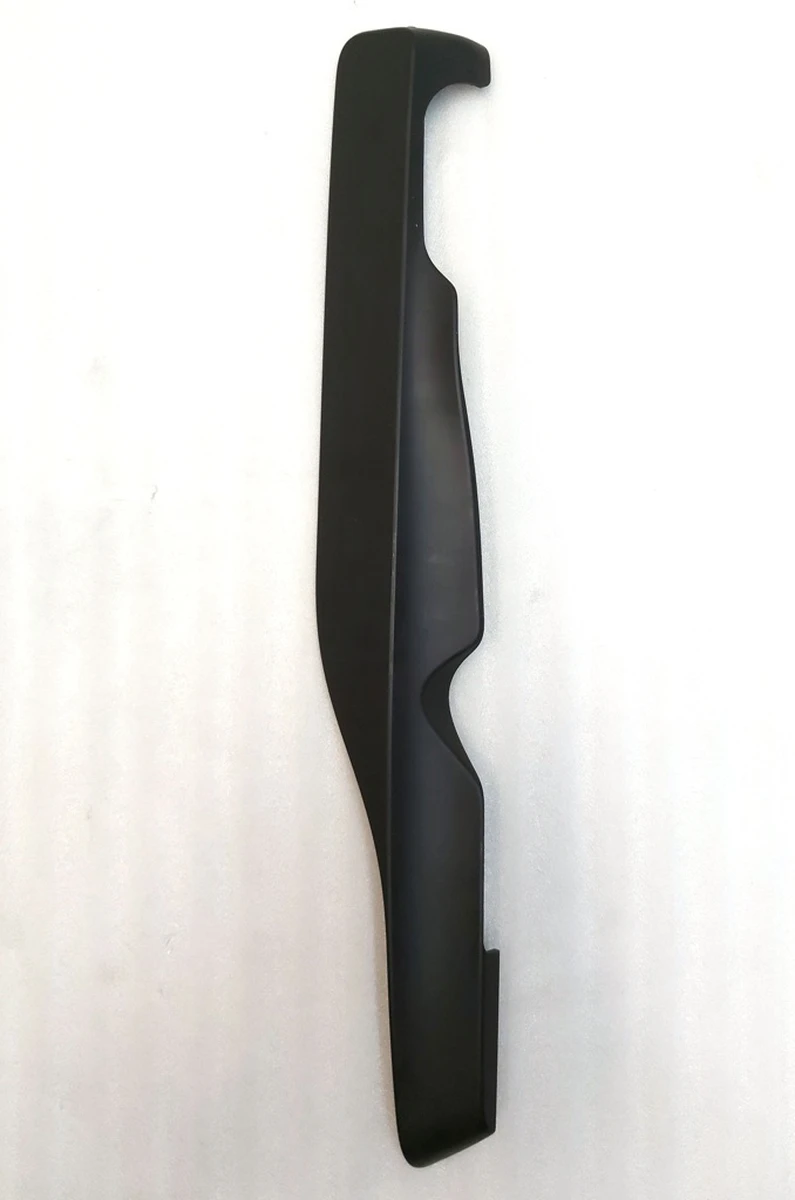 14 Накладка декоративна санок сидіння водія нижня права довга Tesla model X 1066617-00-A