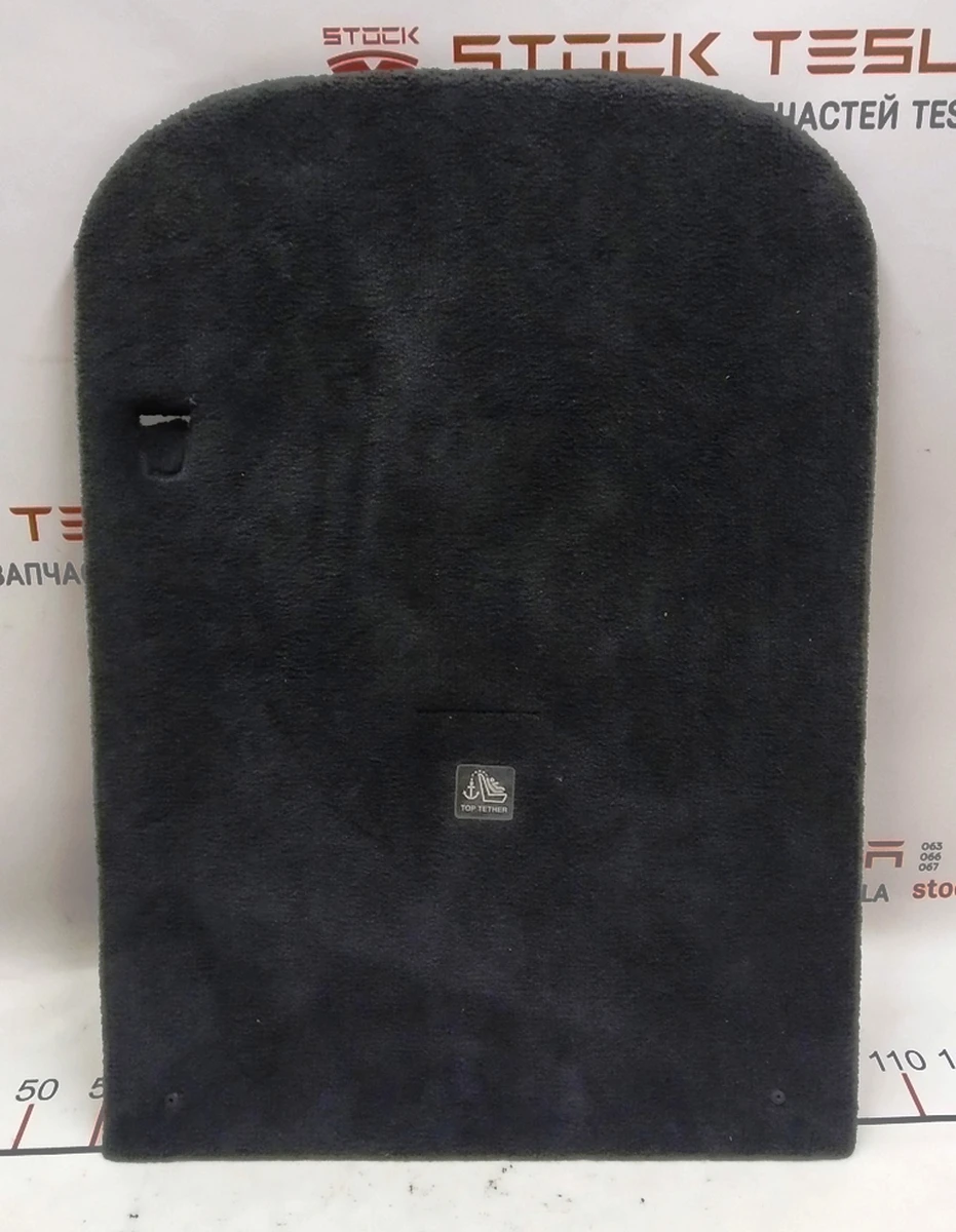 16 Чохол-накладка задня спинка сидіння 3-го ряду ліва Tesla model X 1066926-00-A