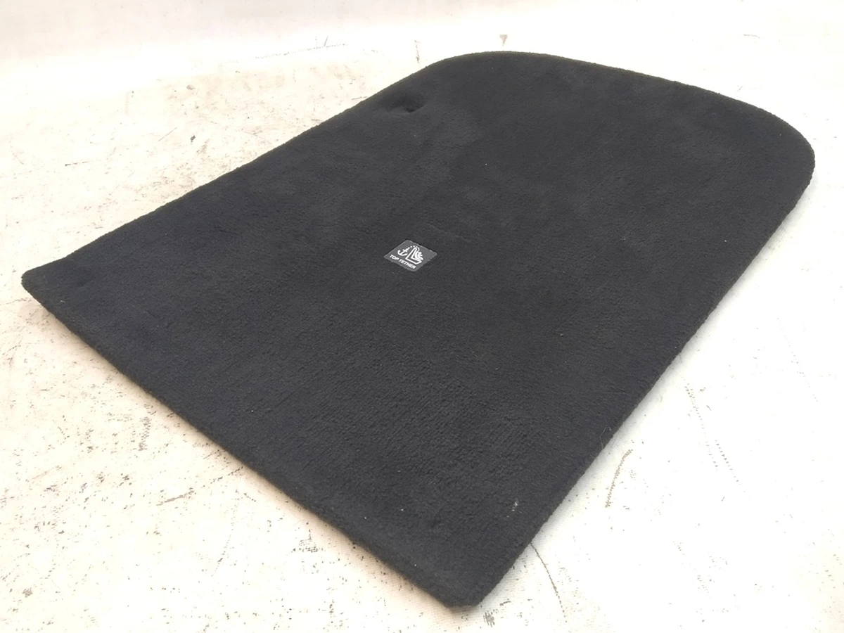 14 Чехол-накладка задняя спинки сиденья 3-го ряда левая (повреждение) Tesla Model X 1066926-00-A