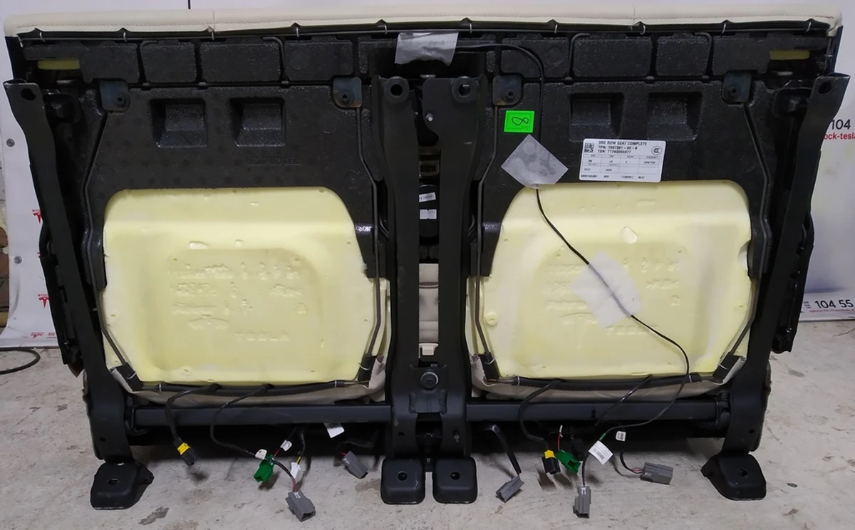 1 Сиденья 3-й ряд в сборе PUR CRM без датчика присутствия Tesla model X 3123808-03-A