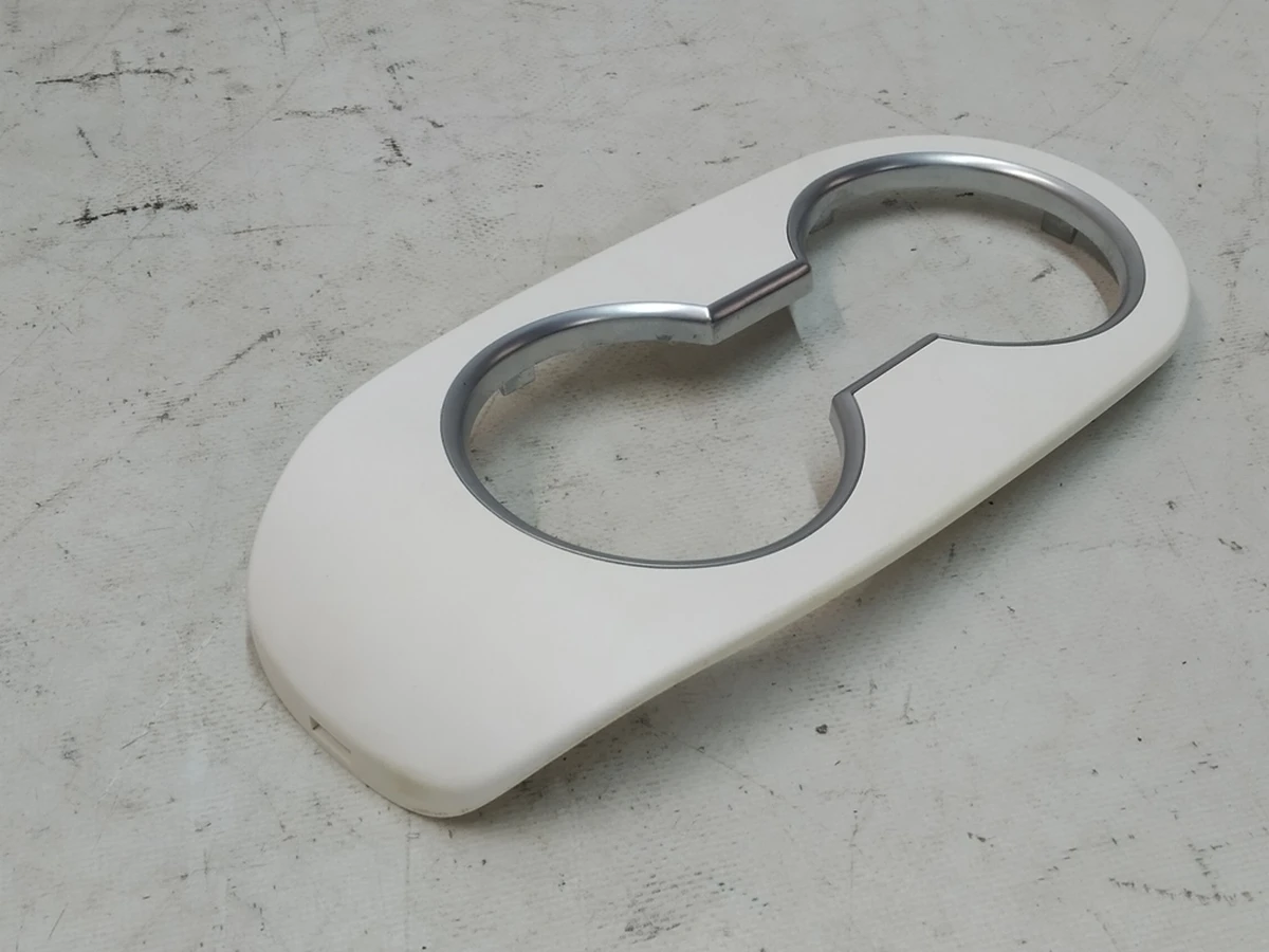 1 Assembly fascia center console cholder 3r mdlx, white Tesla Model X 1092645-01-A
