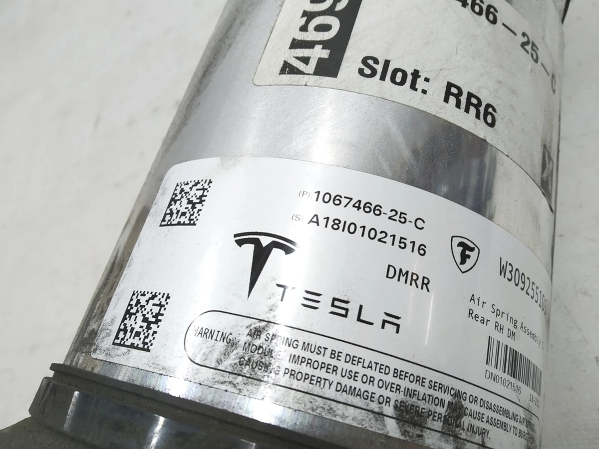 1 Pneumatic module rear right AWD Tesla model S REST 1067466-25-C