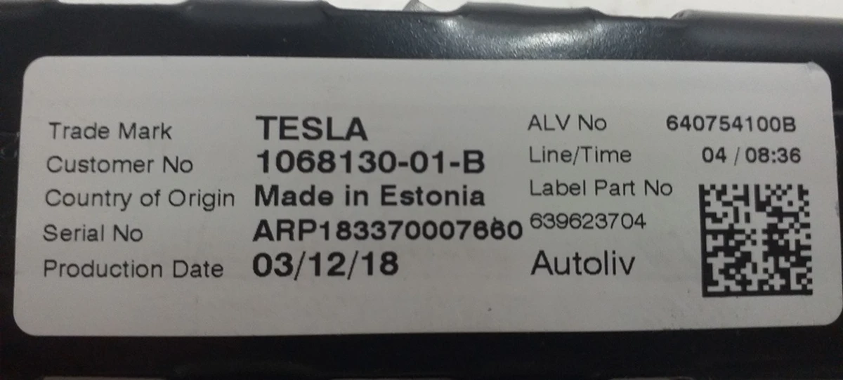 3 Кронштейн крепления ремня безопасности 1го ряда сидений Tesla Model 3, Model 3 Jan 2024, Model Y 1068130-01-B