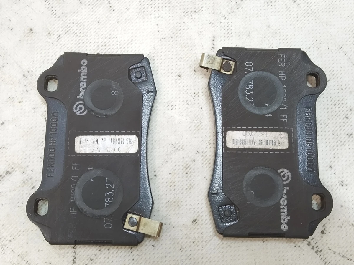 3 Rear brake pad service kit 2 pieces (7 mm friction layer) Tesl Model S, Model S REST, Model X 1068331-00-C