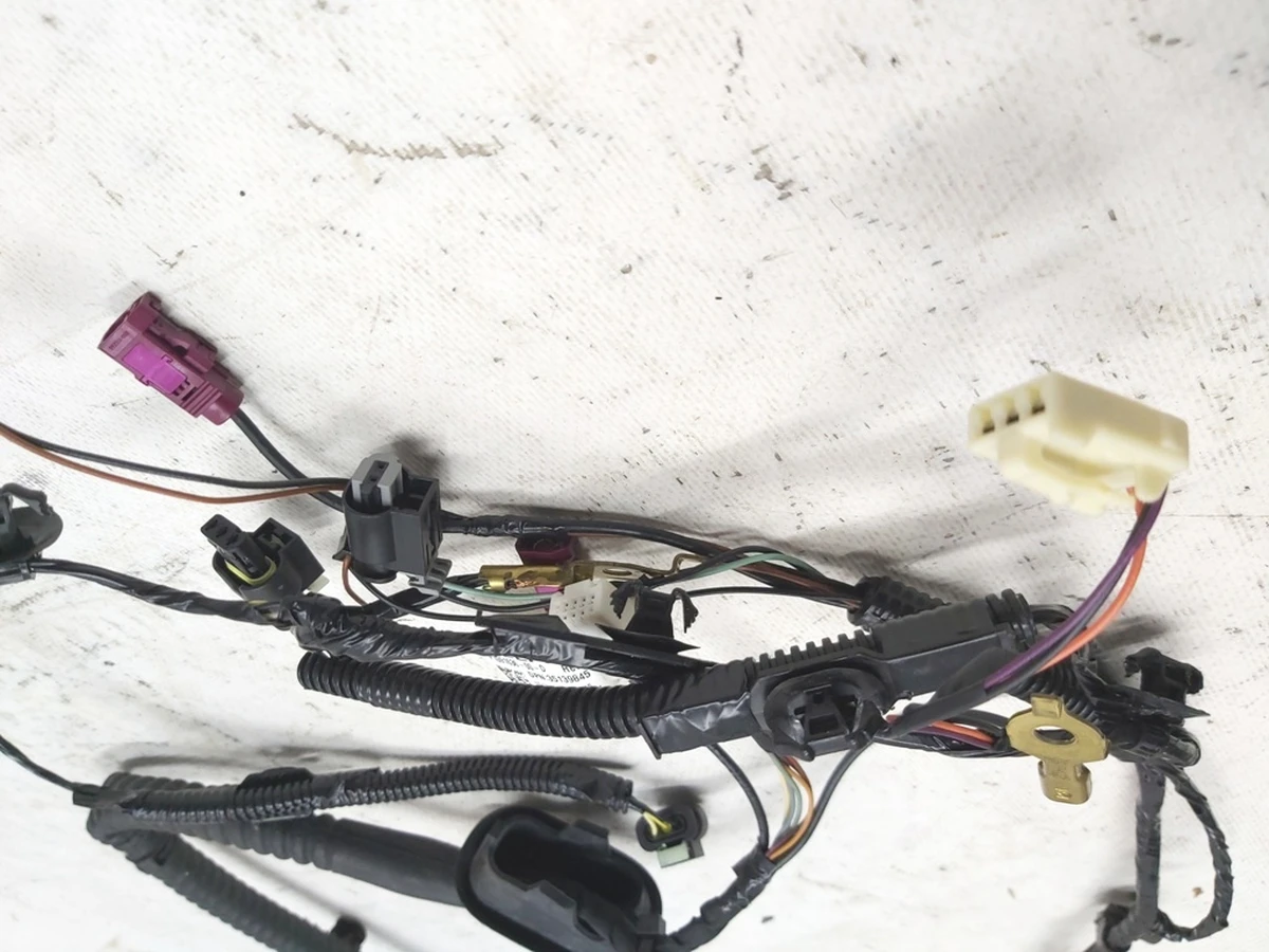 5 ASY,HARN,DECKLID,M3 Tesla model 3 1068789-00-F