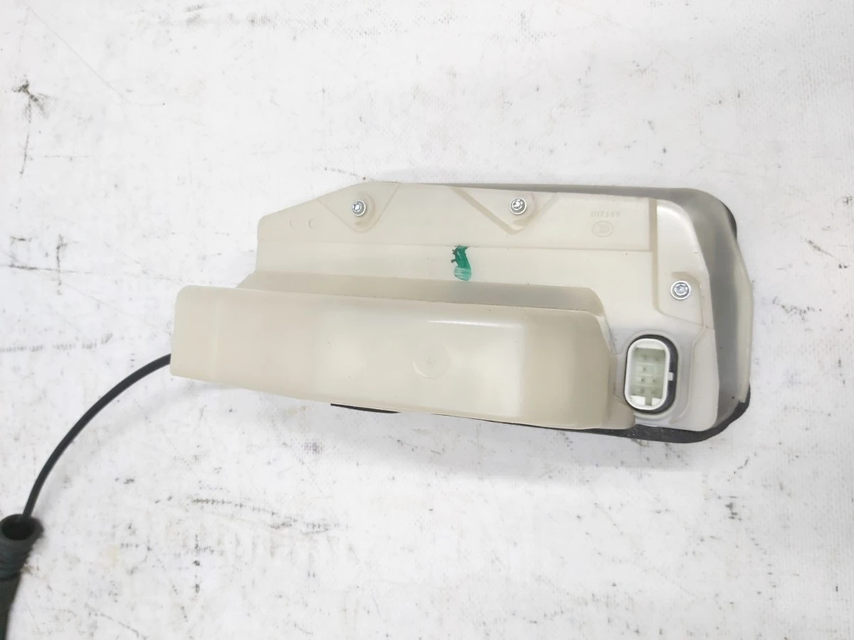 1 M3 FR RH LATCH Tesla model 3 1068963-00-M