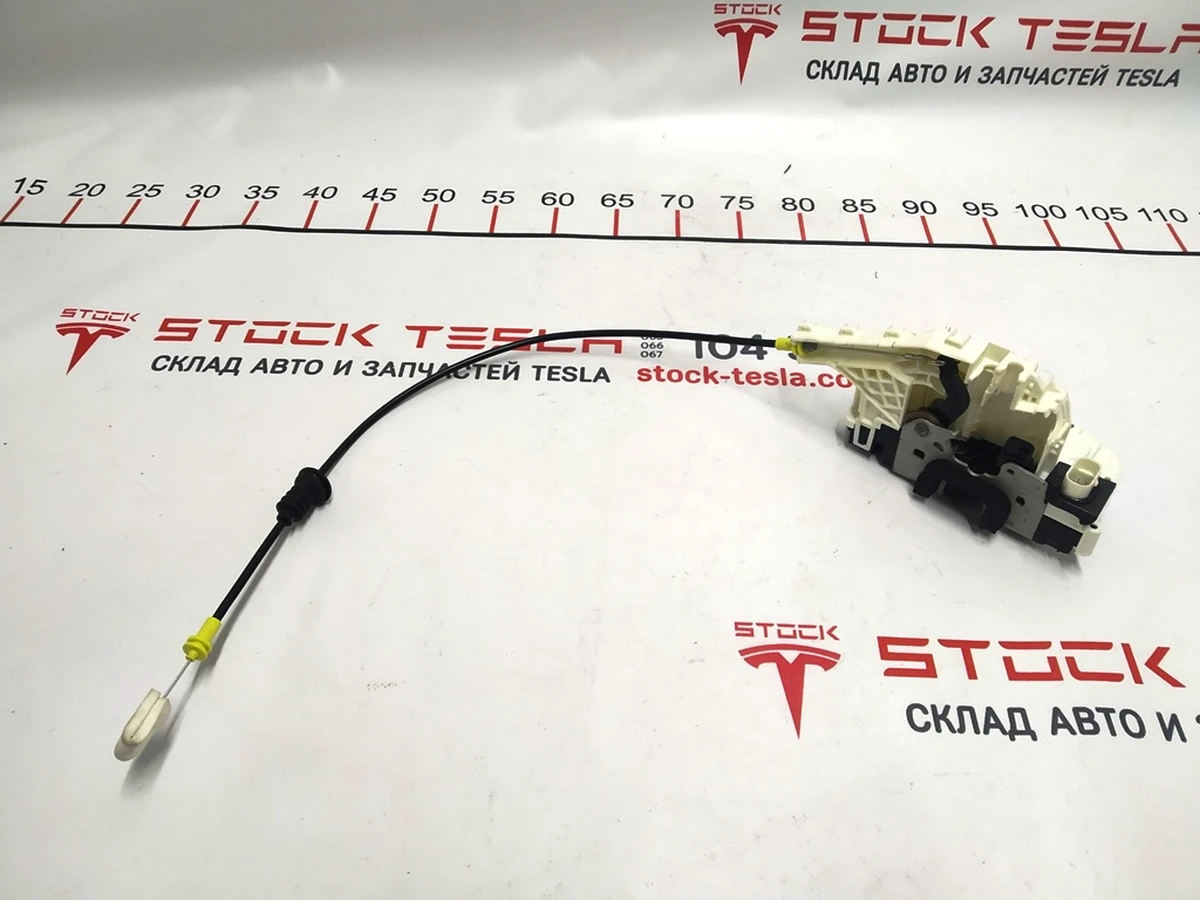 1 DOOR LATCH - REAR - RIGHT HAND - GL1 Tesla model 3 1068969-00-M