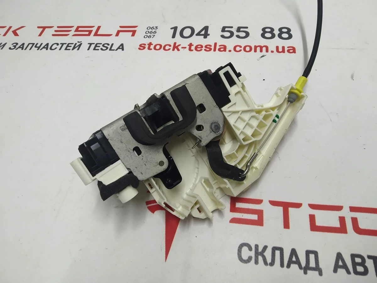 1 DOOR LATCH - REAR - RIGHT HAND - GL1 Tesla model 3 1068969-00-M