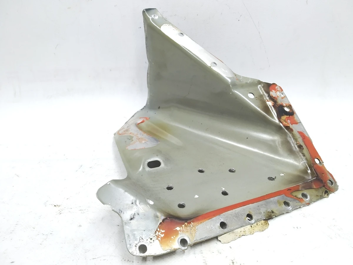 4 Панель опори переднього лівого амортизатора (хвостовик) Tesla model X 1069417-S0-B