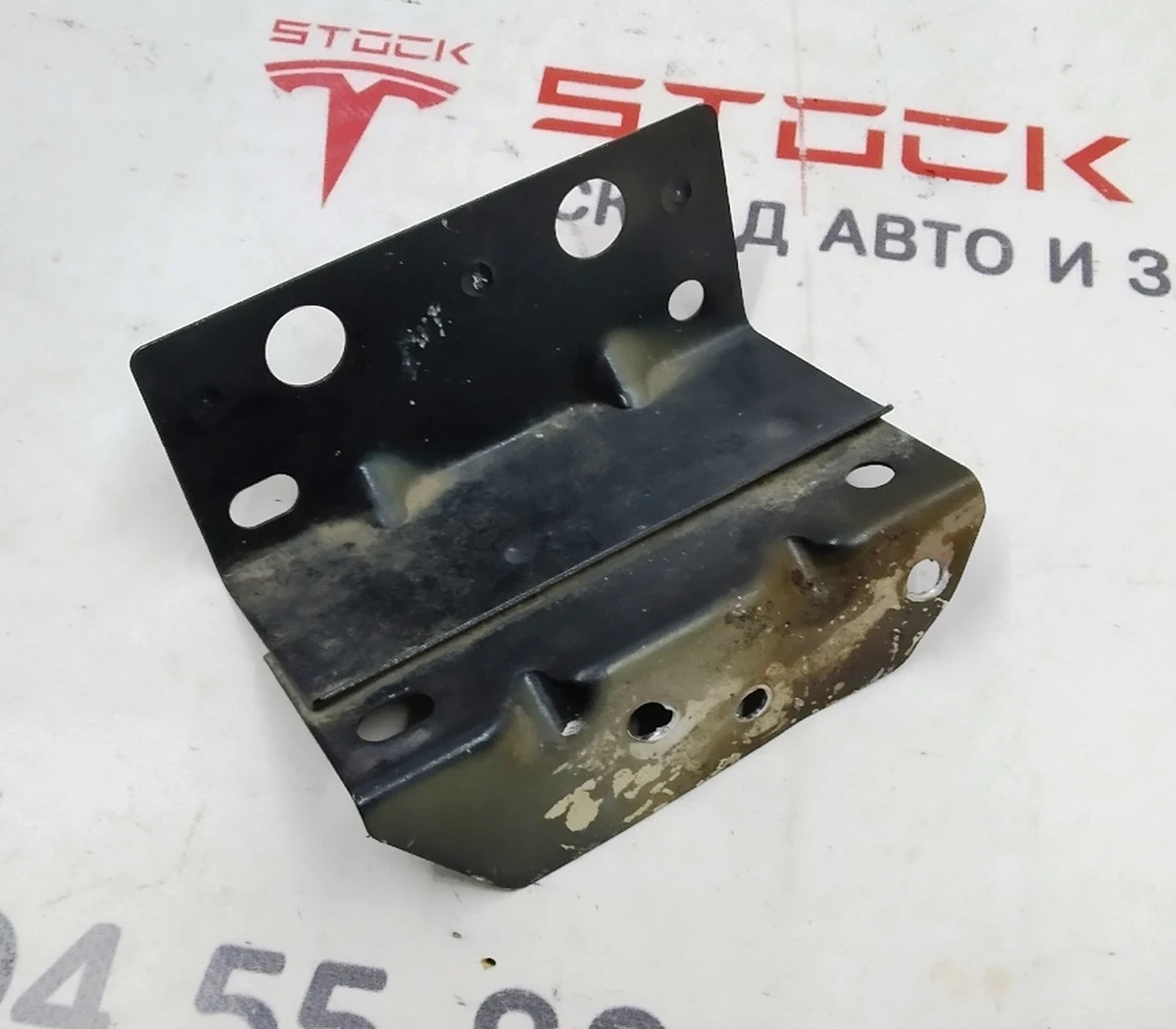 6 Кронштейн крепления кузовной панели крыши (филенки) стоек А/В правой передний нижний в сборе Tesla model X 1069443-S0-B