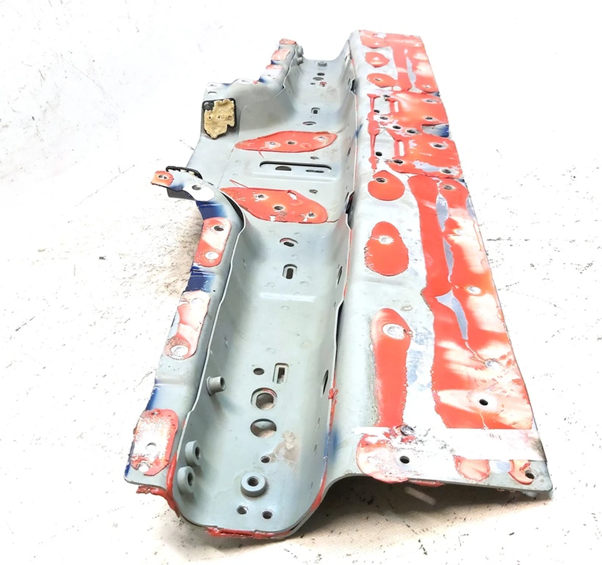 Панель підсилення даху нижня B Tesla Model X 1069459-S0-A