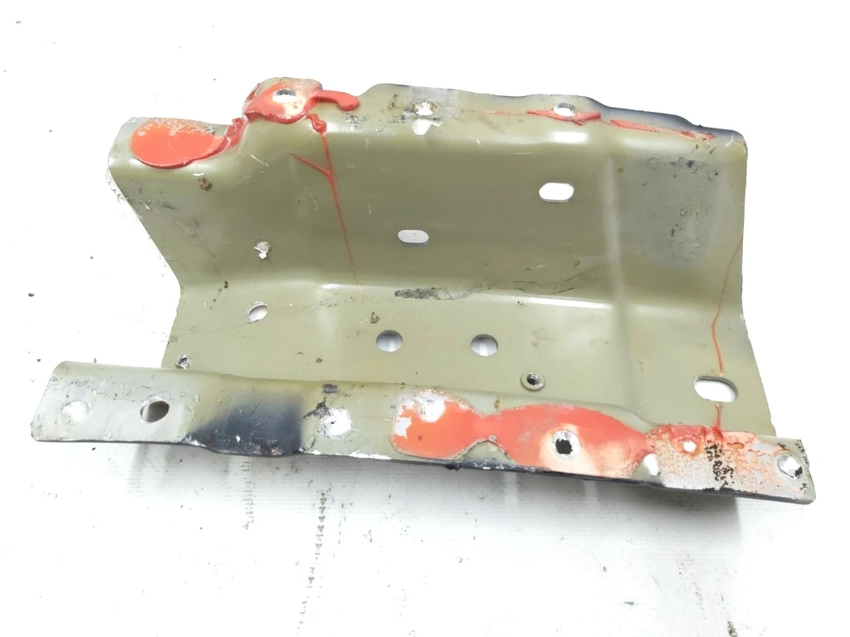 1 Панель кузова чверті задньої правої внутрішньої стійки C Tesla model X 1069464-S0-B