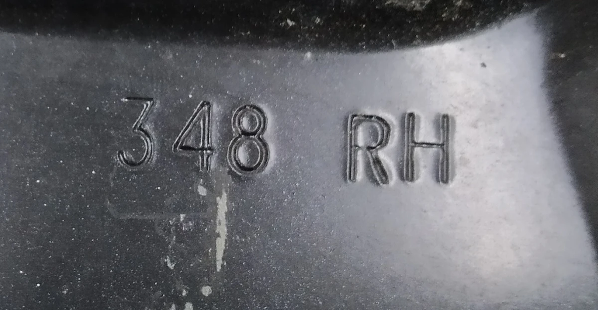 Кронштейн кріплення підсилювача заднього бампера правий в зборі Tesla model X 1069500-S0-B