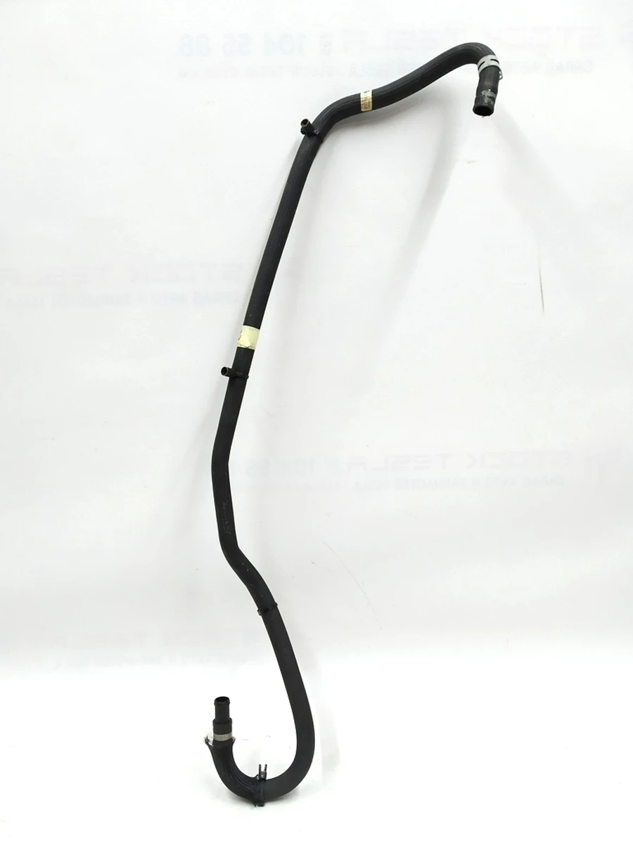 1 Coolant Hose Charger/Inlet Tesla model S REST 1071610-00-D
