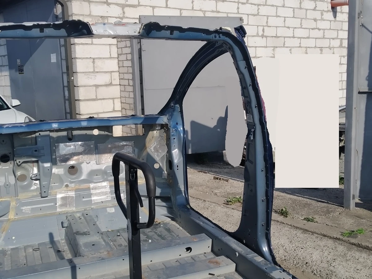 1 Quarter front RH A/B pillar with spar and glass assy Tesla Model X 1073191, 1069431, 1069416