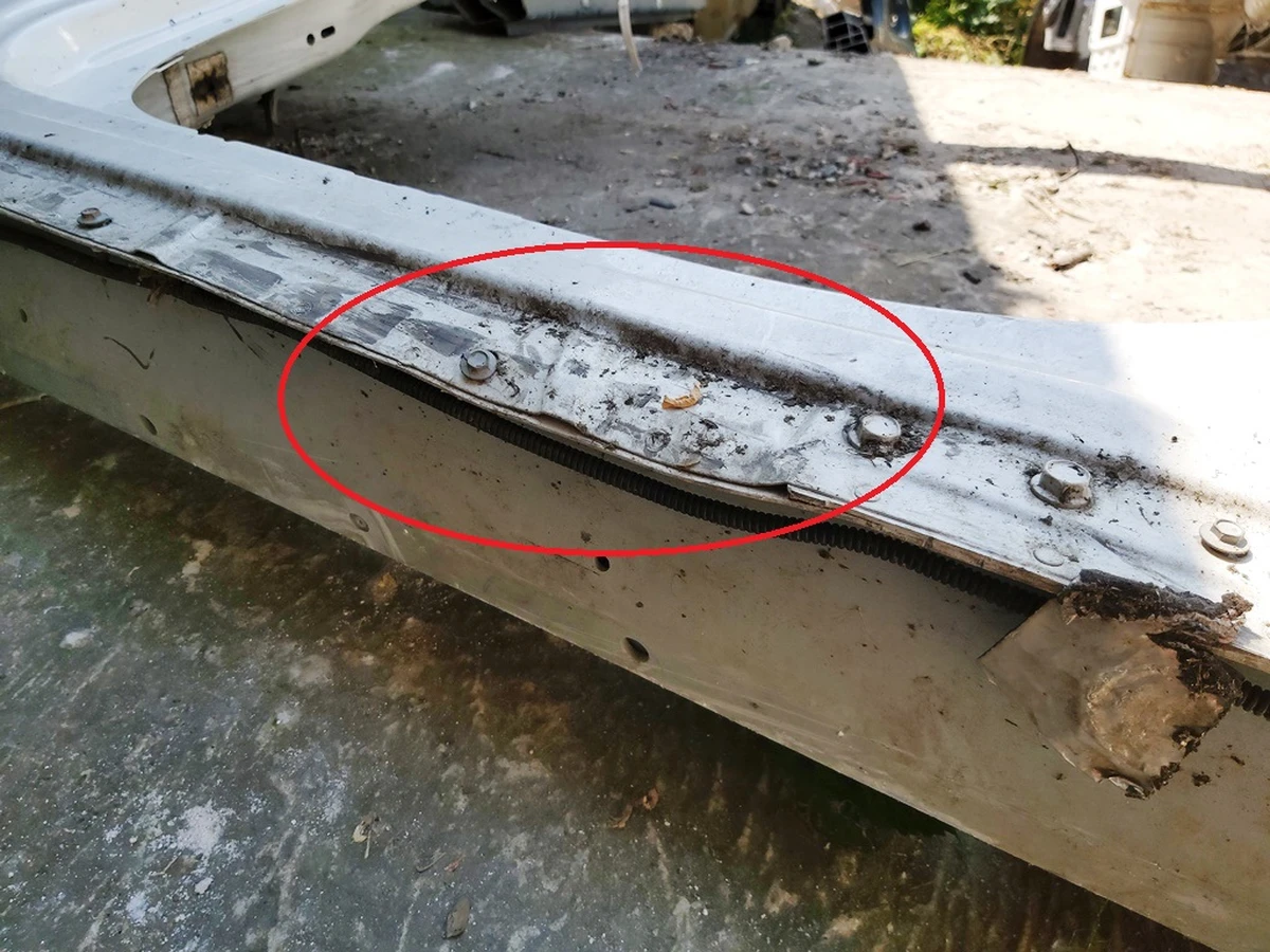 3 Кузовная панель (филенка) стоек А/В левая Tesla model X 1073192-S0-B