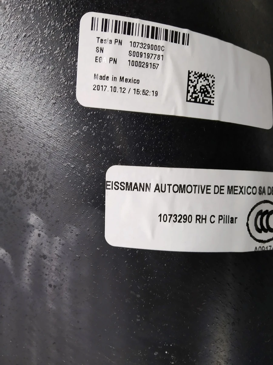 1 Assembly, MX RD C-pillar lower, RH Tesla Model X 1073290-00-E