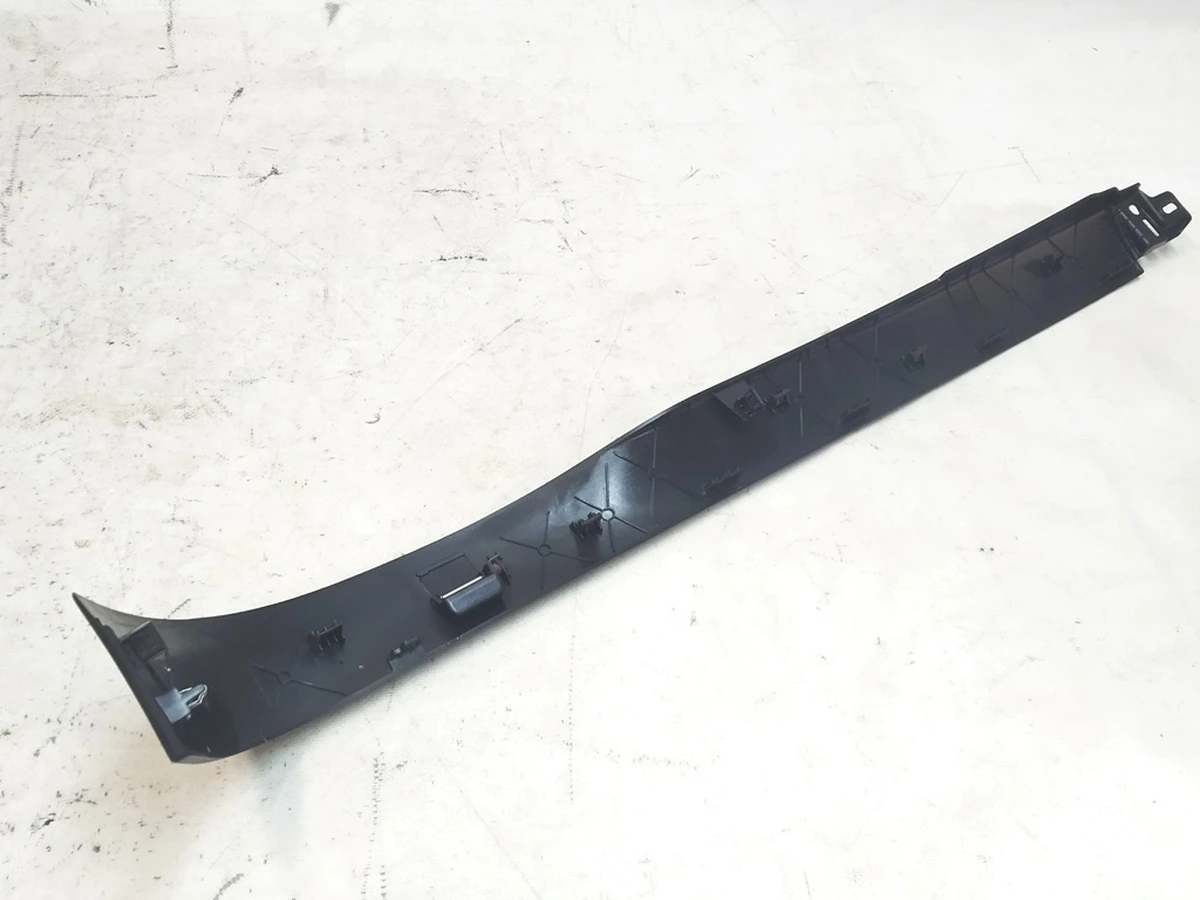 8 Панель багажного отделения правая пластик Б/У Tesla Model X 1073294-00-E