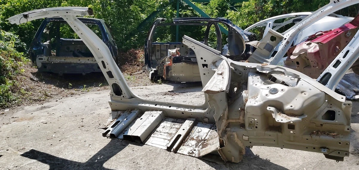 2 Body panel of racks A / B left PPSW with side member, glass, wing shelf Tesla model 3 1073673-S0-A