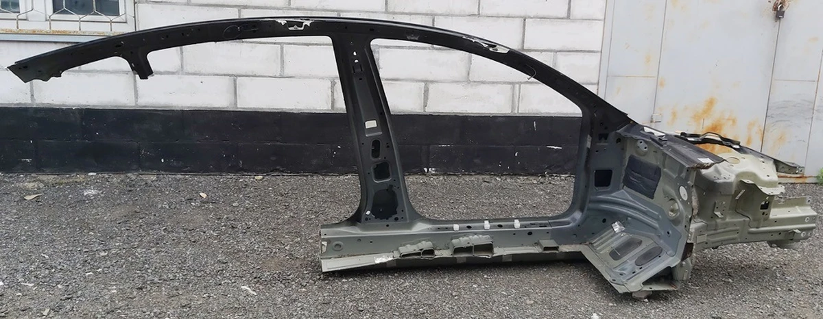 2 Кузовна панель стійок А/В ліва PBSB з лонжероном, склянкою, полицею крила Tesla model 3 1073673-S0-A