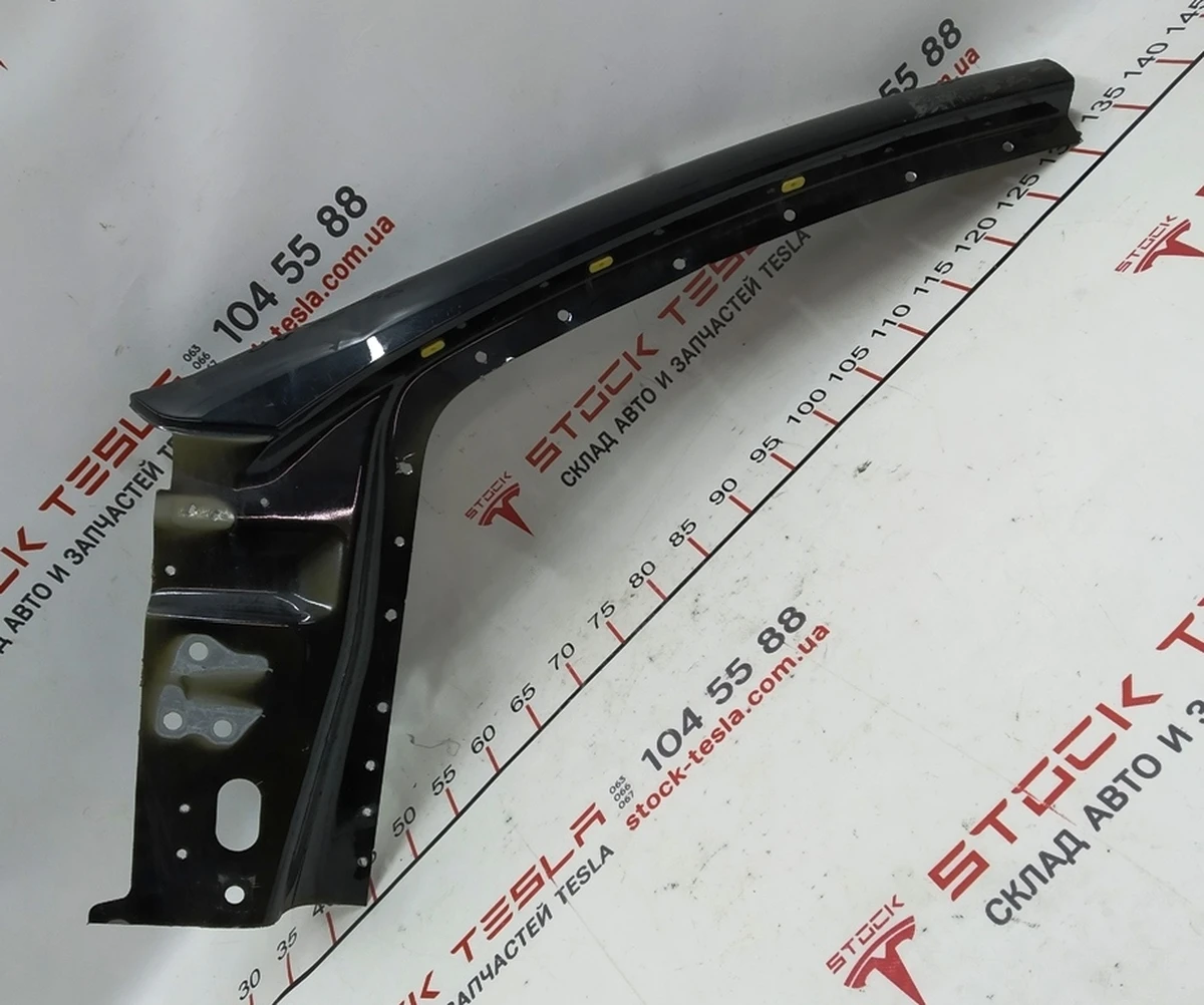 2 Четверть передняя левая стойка А (передняя) наружная часть (филенка) (дефект - обрезаная, с вмятиной) Tesla model 3 1073679-S0-A