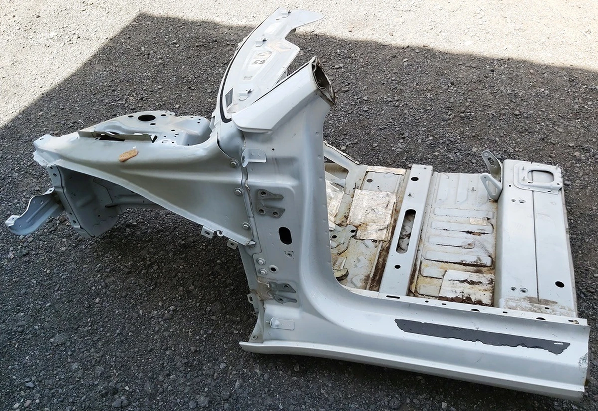 2 Чверть передня ліва стійка A (передня) з лонжероном у зборі PPSW Tesla model 3 1073679-S0-A