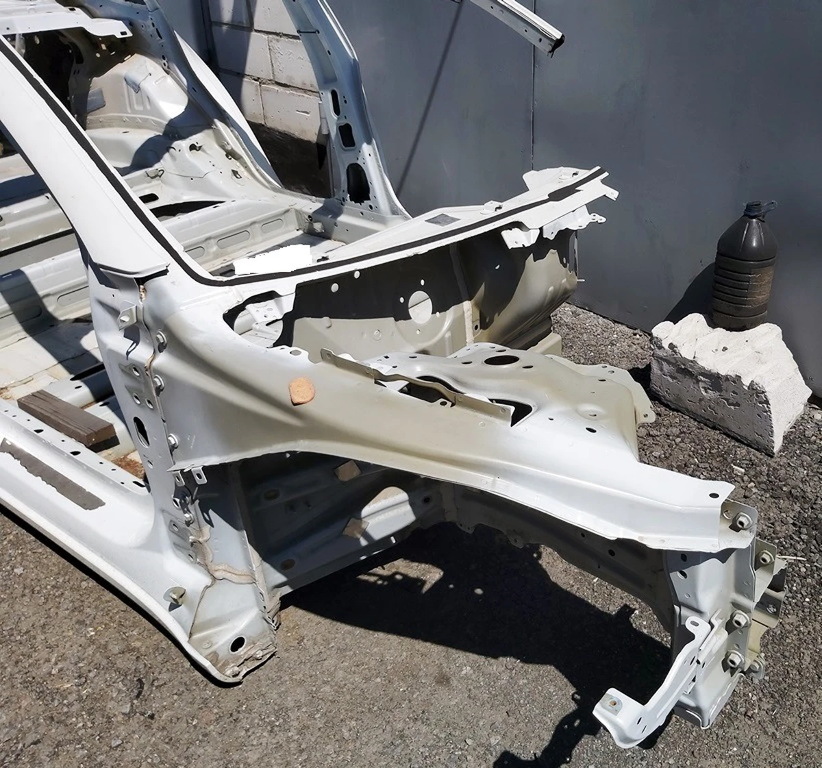 2 Чверть передня права частина кузова Tesla model 3 1073680-S0-A