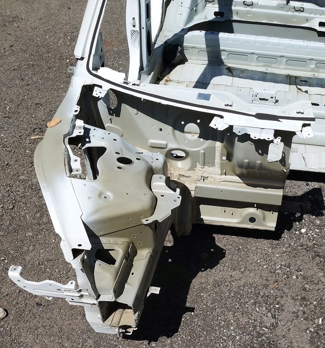 2 Чверть передня права частина кузова Tesla model 3 1073680-S0-A