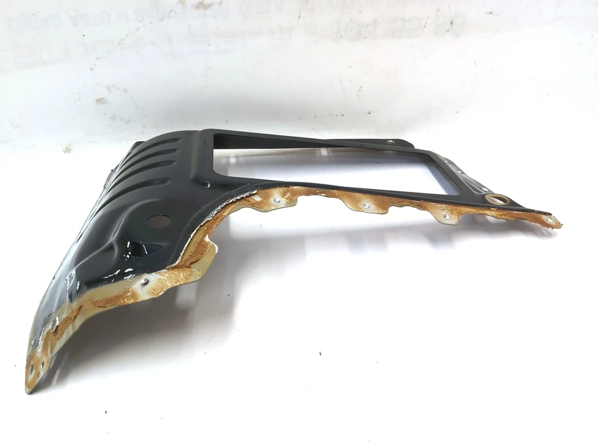 6 Четверть задняя левая панель вентиляционного клапана Tesla model 3 1109299-S0-A