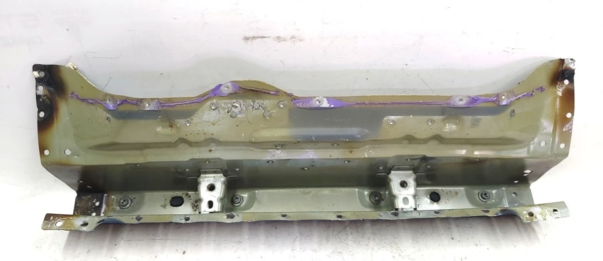 Кузовная панель стойки С поперечная нижняя Tesla model 3 1099613-S0-A