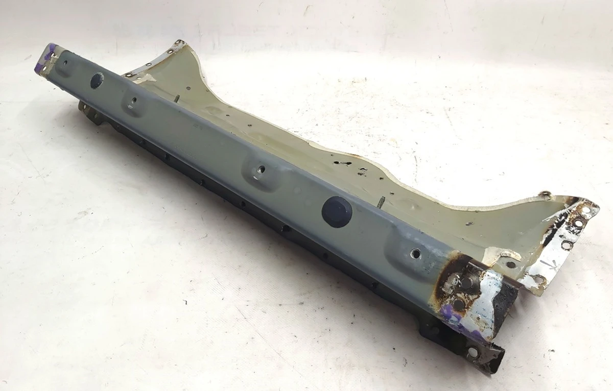 Кузовная панель стойки С поперечная нижняя Tesla model 3 1099613-S0-A